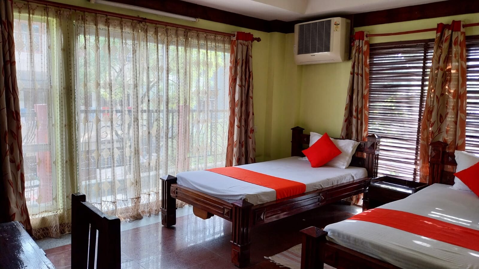 Clarz Guest House